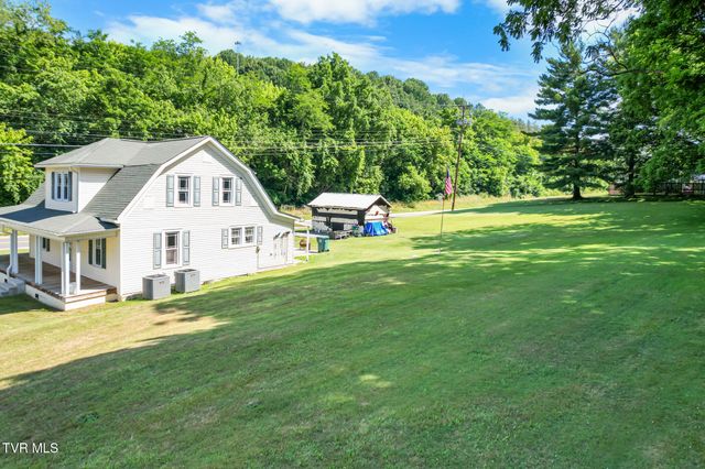 1411 Island Road, Bristol, VA 24201