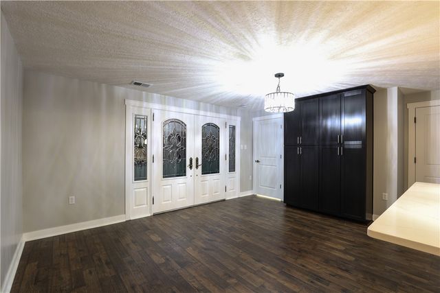 138 Green Dr, Pleasant Hills, PA 15236