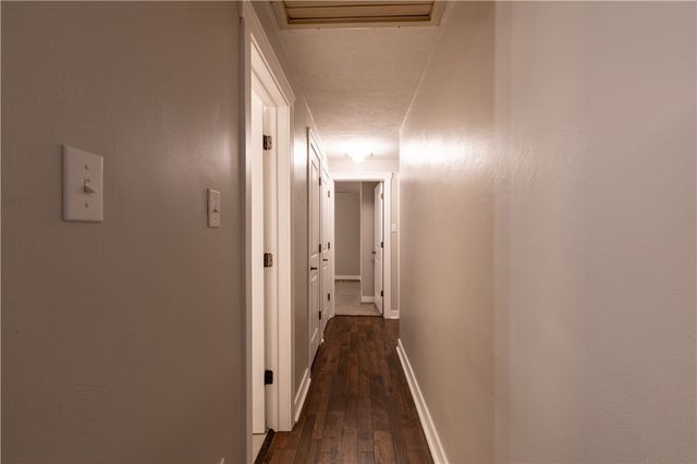 138 Green Dr, Pleasant Hills, PA 15236