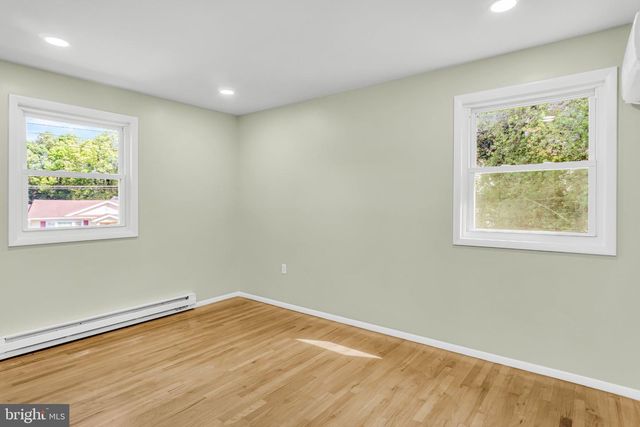 6054 EDWARD DR, Mechanicsburg, PA 17050
