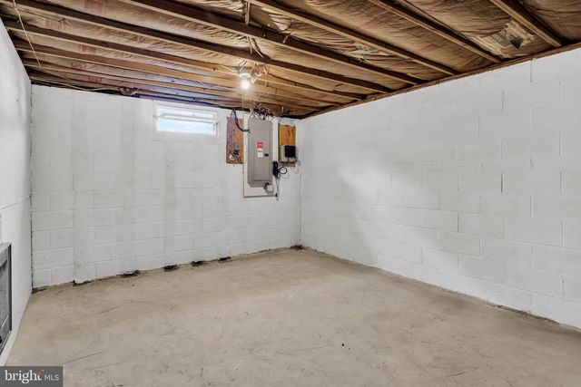 6054 EDWARD DR, Mechanicsburg, PA 17050