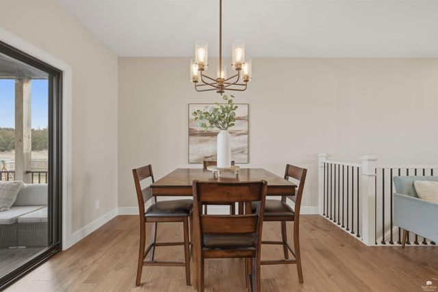 513 Ledgestone Ridge Court, Manhattan, KS 66503