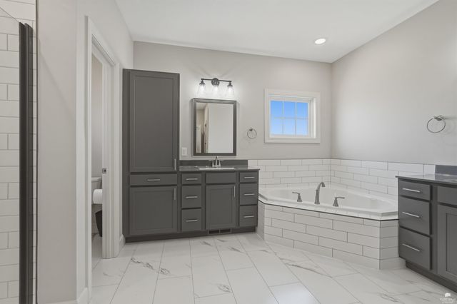 513 Ledgestone Ridge Court, Manhattan, KS 66503