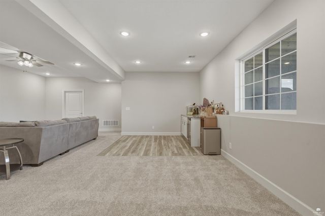 513 Ledgestone Ridge Court, Manhattan, KS 66503