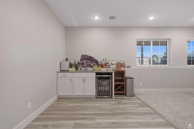 513 Ledgestone Ridge Court, Manhattan, KS 66503