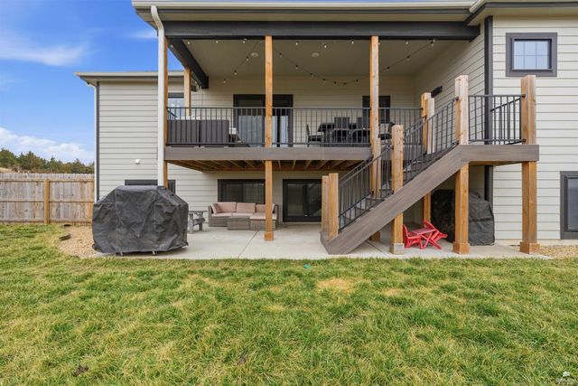 513 Ledgestone Ridge Court, Manhattan, KS 66503