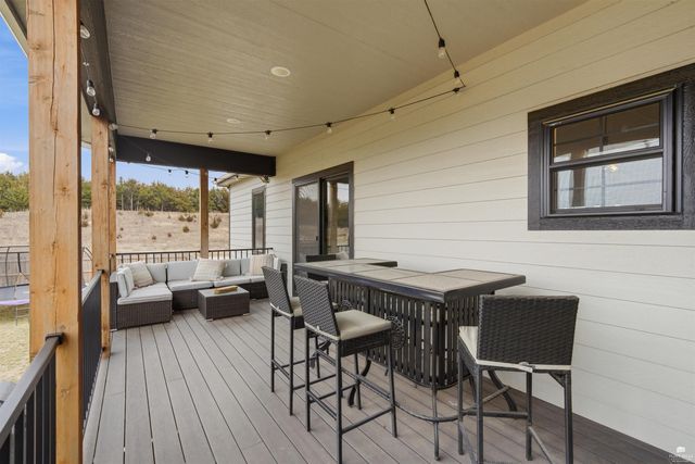 513 Ledgestone Ridge Court, Manhattan, KS 66503