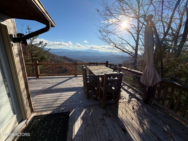 1001 Old Laurel Lane, Sevierville, TN 37876