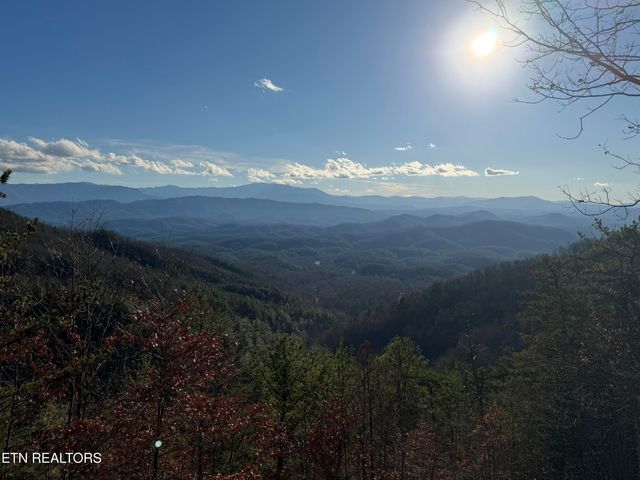 1001 Old Laurel Lane, Sevierville, TN 37876