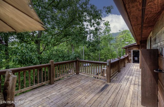 1001 Old Laurel Lane, Sevierville, TN 37876