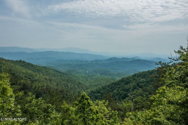 1001 Old Laurel Lane, Sevierville, TN 37876