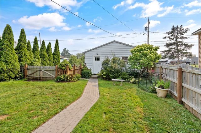 6989 Van Antwerp Drive, Cicero, NY 13039