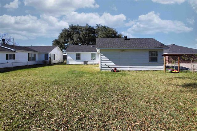 3809 Common Street, Lake Charles, LA 70607