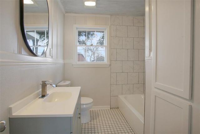 3809 Common Street, Lake Charles, LA 70607