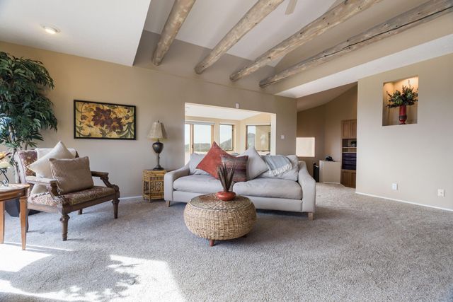 309 Big Horn Ridge Drive NE, Albuquerque, NM 87122