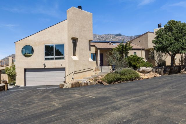 309 Big Horn Ridge Drive NE, Albuquerque, NM 87122