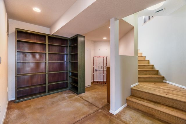 309 Big Horn Ridge Drive NE, Albuquerque, NM 87122