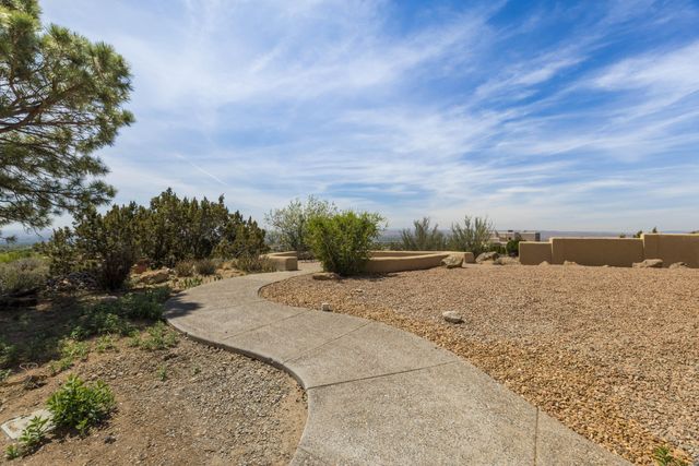 309 Big Horn Ridge Drive NE, Albuquerque, NM 87122