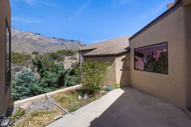 309 Big Horn Ridge Drive NE, Albuquerque, NM 87122