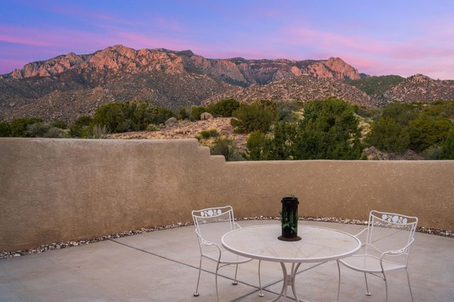 309 Big Horn Ridge Drive NE, Albuquerque, NM 87122