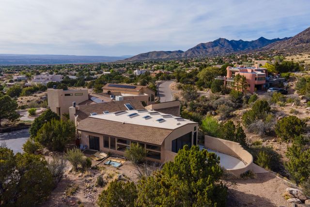 309 Big Horn Ridge Drive NE, Albuquerque, NM 87122