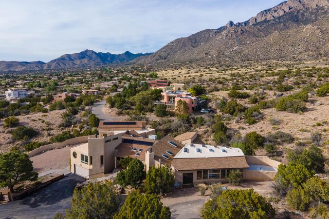 309 Big Horn Ridge Drive NE, Albuquerque, NM 87122