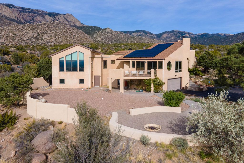 309 Big Horn Ridge Drive NE, Albuquerque, NM 87122