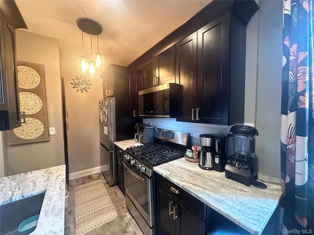 1468 Midland Avenue 2F, Bronxville, NY 10708