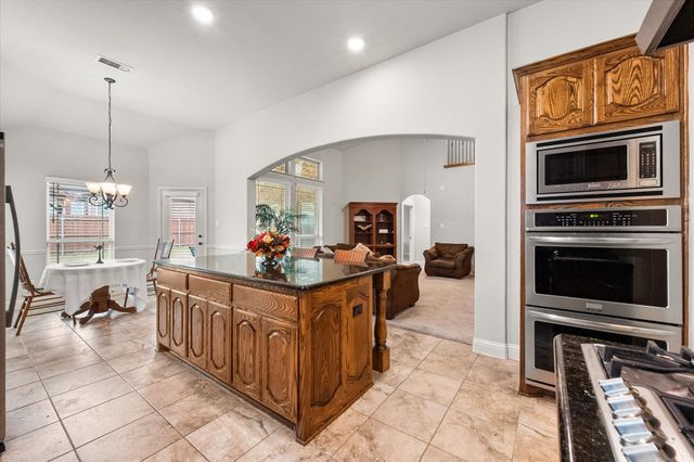 6417 Belhaven Drive, Fort Worth, TX 76123