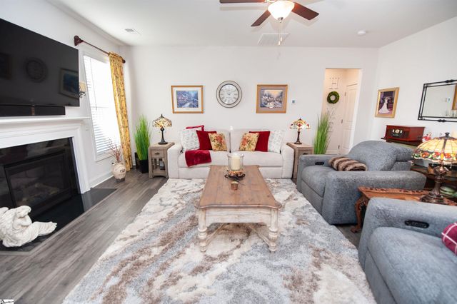 282 Braselton Street, Duncan, SC 29334