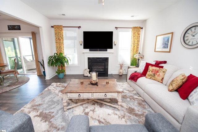 282 Braselton Street, Duncan, SC 29334