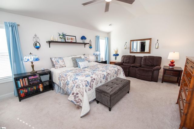 282 Braselton Street, Duncan, SC 29334