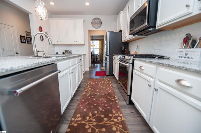 282 Braselton Street, Duncan, SC 29334