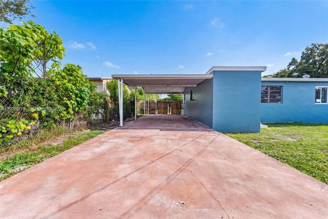 2420 NW 141st St, Opa-locka, FL 33054