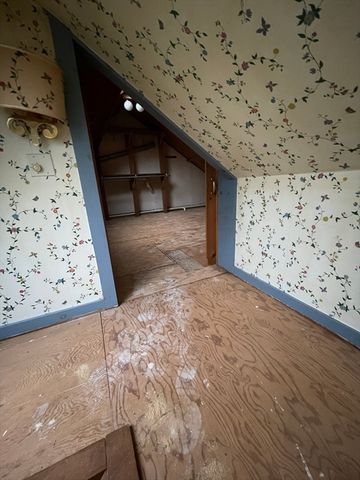 1276 Washington St A, Weymouth, MA 02189