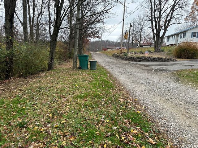 147 Valley Street, Derry Twp, PA 15627