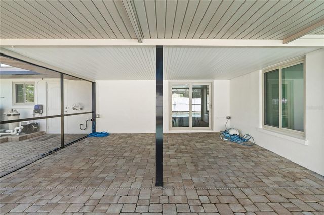 1100 CANTERBURY ROAD, Clearwater, FL 33764