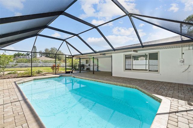 1100 CANTERBURY ROAD, Clearwater, FL 33764