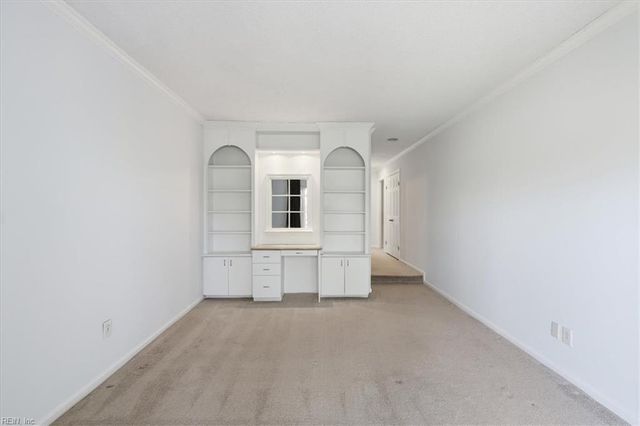 255 College Cross Apt 72, Norfolk, VA 23510