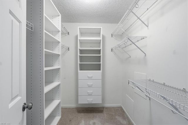 255 College Cross Apt 72, Norfolk, VA 23510