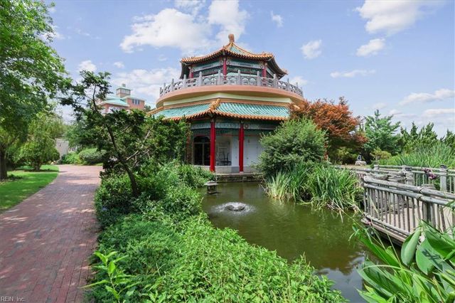 255 College Cross Apt 72, Norfolk, VA 23510