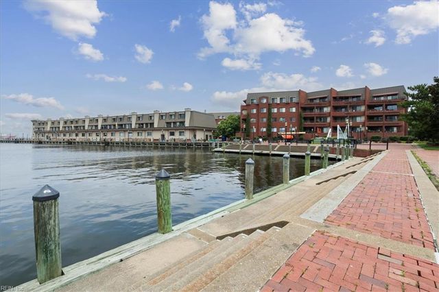 255 College Cross Apt 72, Norfolk, VA 23510