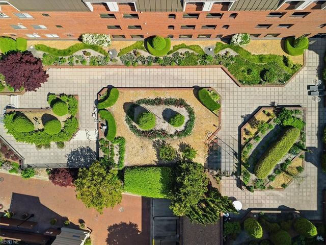 255 College Cross Apt 72, Norfolk, VA 23510