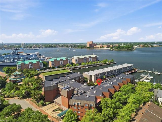 255 College Cross Apt 72, Norfolk, VA 23510