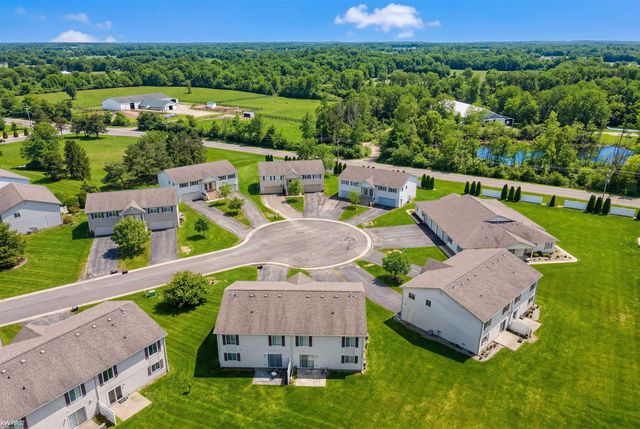 1170 Parklane Circle, Grand Blanc, MI 48439