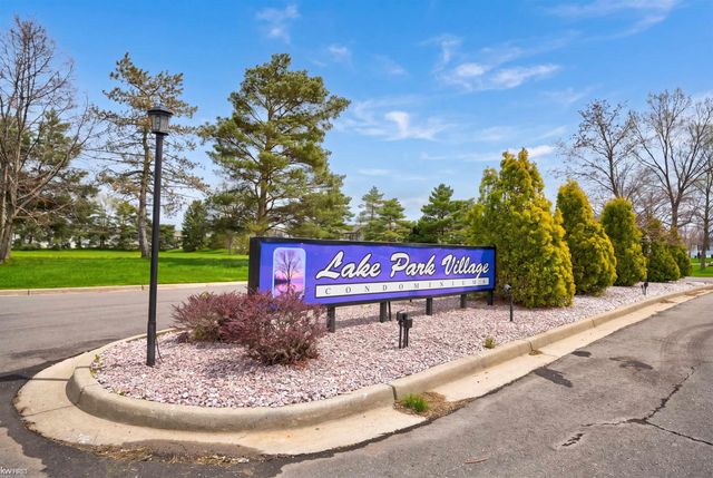 1170 Parklane Circle, Grand Blanc, MI 48439