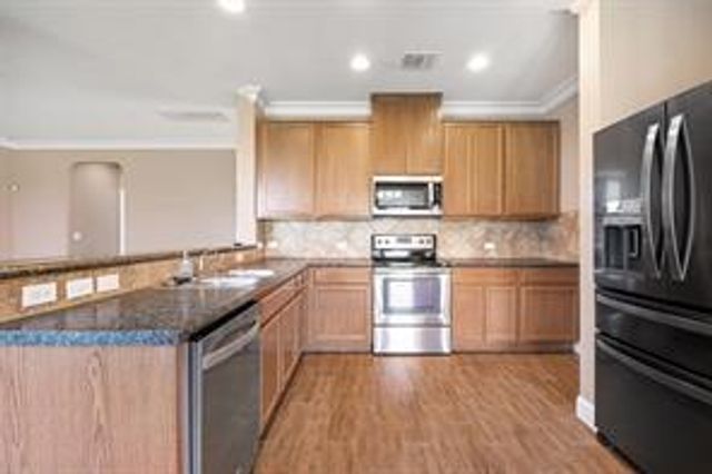 11021 Kirkland Hill PATH, Austin, TX 78754