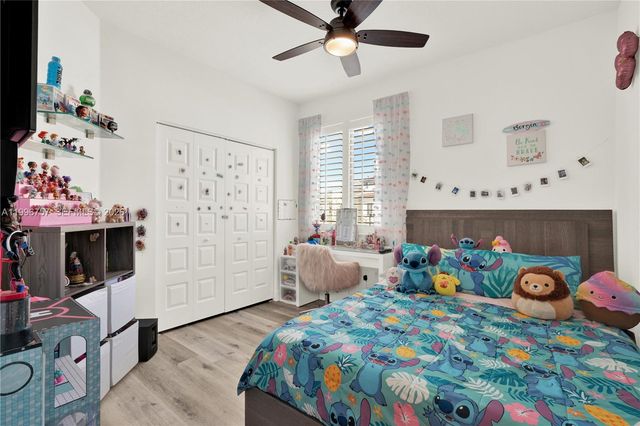 8319 NW 49th St, Doral, FL 33166