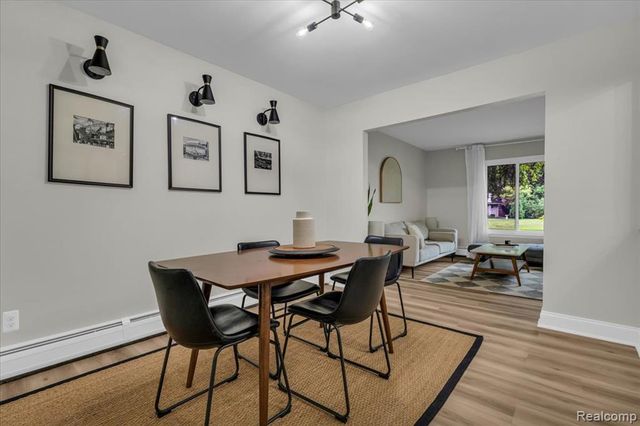 29994 Rambling Road, Southfield, MI 48076