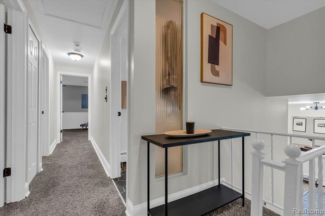 29994 Rambling Road, Southfield, MI 48076